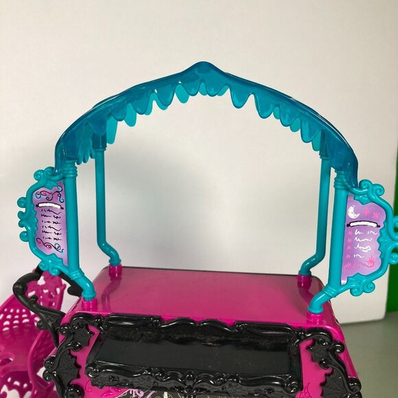 Monster High‎ Scaris City Of Frights Cafe Cart Furniture Set, No Accessories - Picture 3 of 6